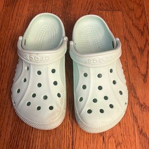 Crocs light green